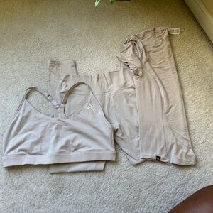 Oner Active Soft Motion (Bra/Leggings) + Go To Seamless Shirt